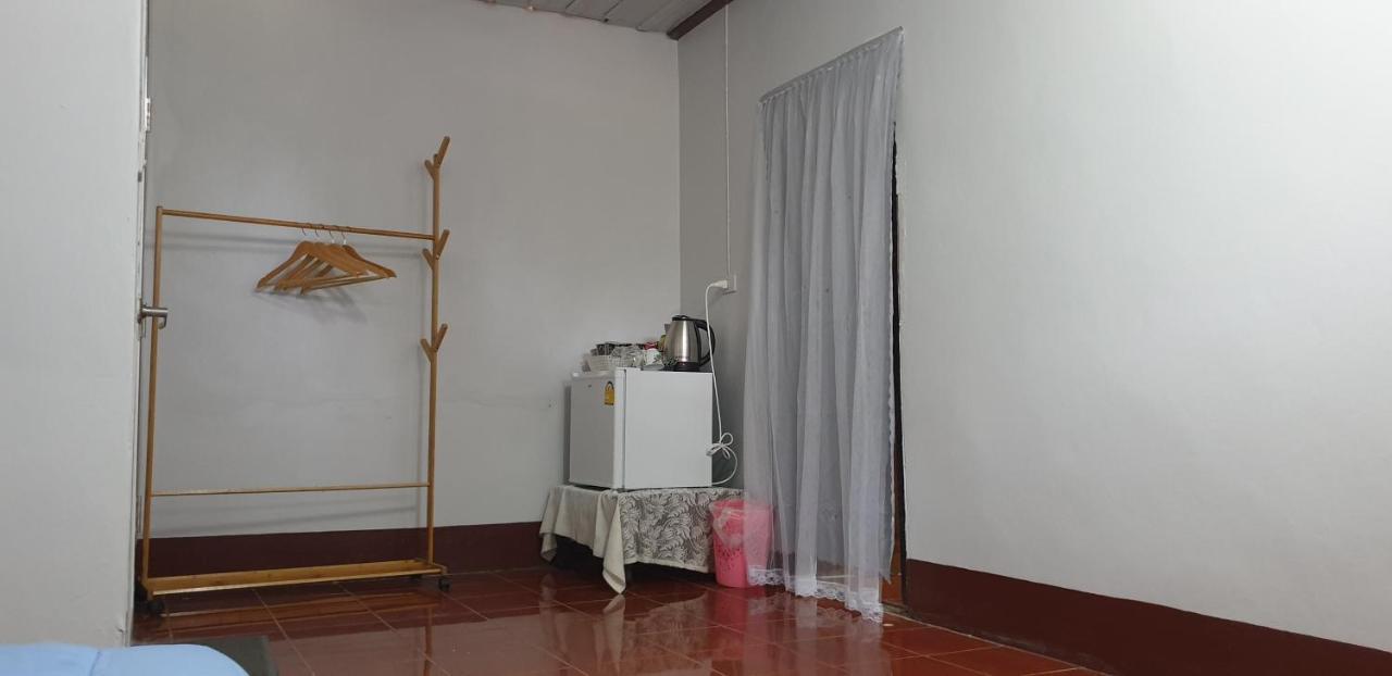 Reindeer House Wat Chedi Hotel Sichon Luaran gambar